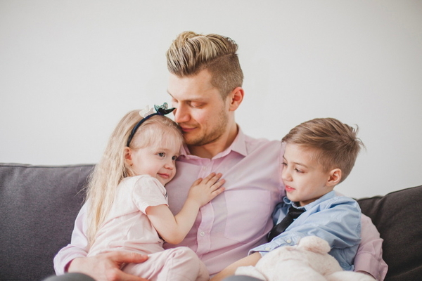 Ableben der Mutter in einer Familie mit jungen Kindern (Existenzielles Risiko) 
