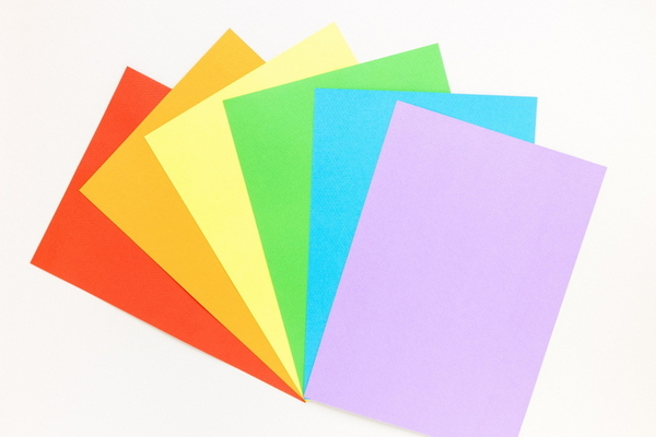 Farbiges Papier im Format A4 Farbiges Papier im Format A4