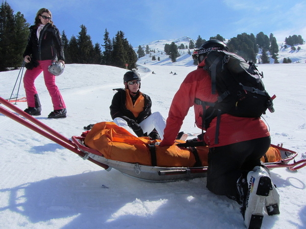 Unfall in der Freizeit beim Sport - Schifahren (Existenzielles Risiko) 